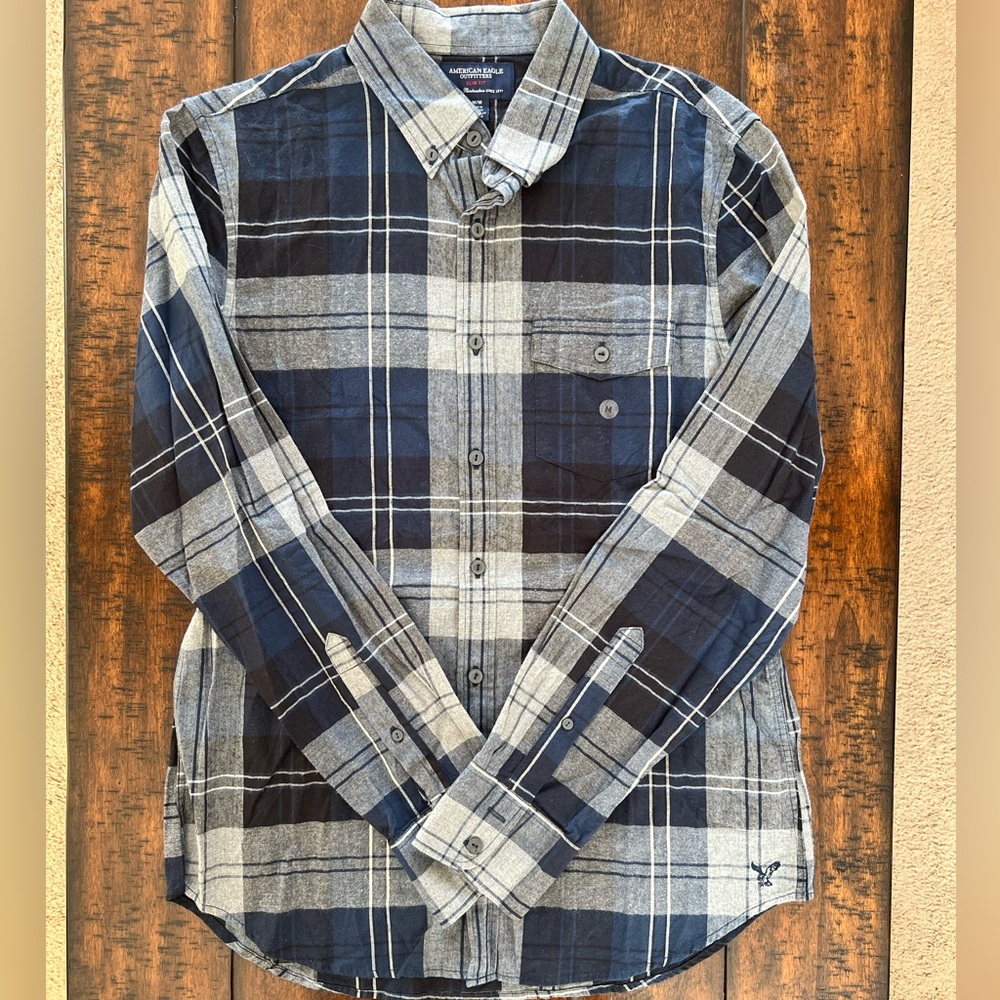 American Eagle Outfitters Men’s Slim Fit Button Down